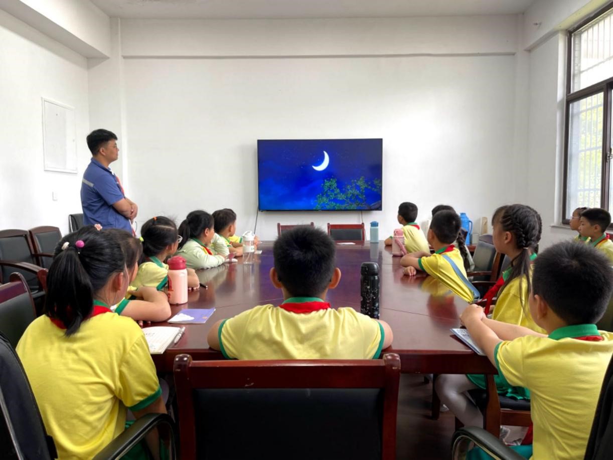 图片2.jpg 图片2.jpg