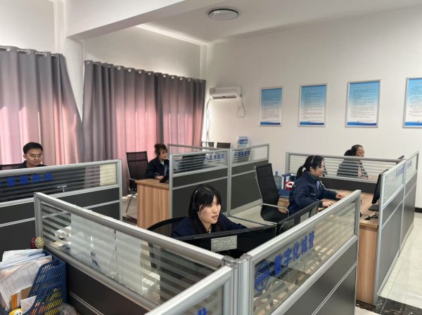 客服 (6).jpg 客服 (6).jpg