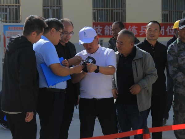 图片 1.jpg 图片 1.jpg