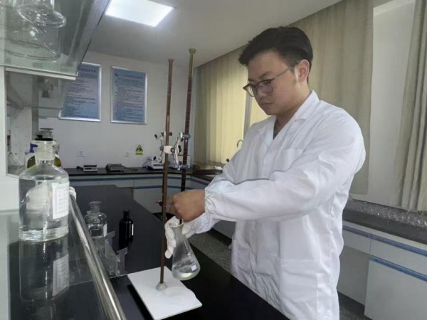 图片 12.jpg 图片 12.jpg