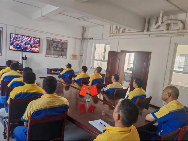 2025-10-20T06:40:59.png 2025-10-20T06:40:59.png